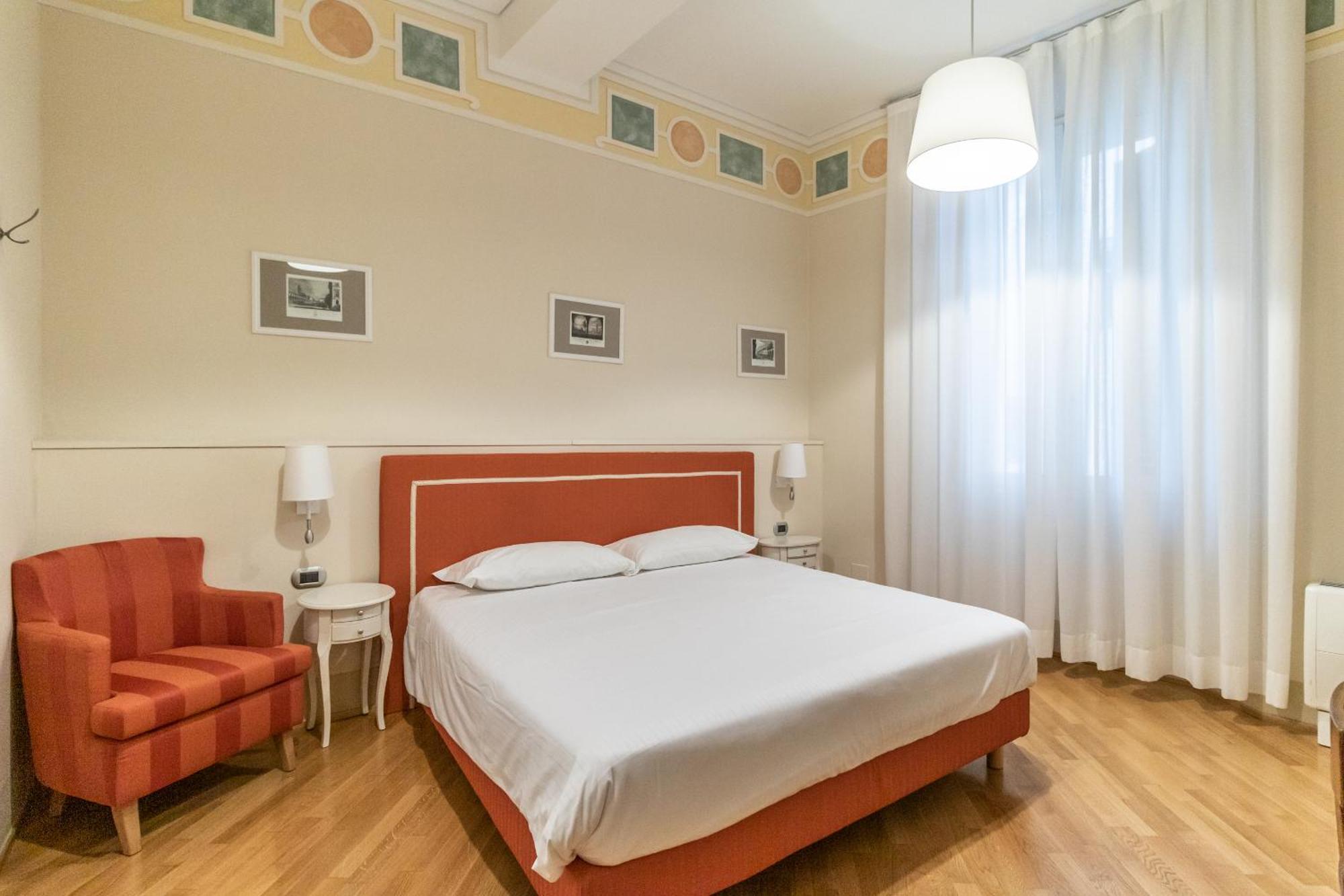 Casa Isolani Luxury Rooms Piazza Maggiore 1 Bologna Exterior foto